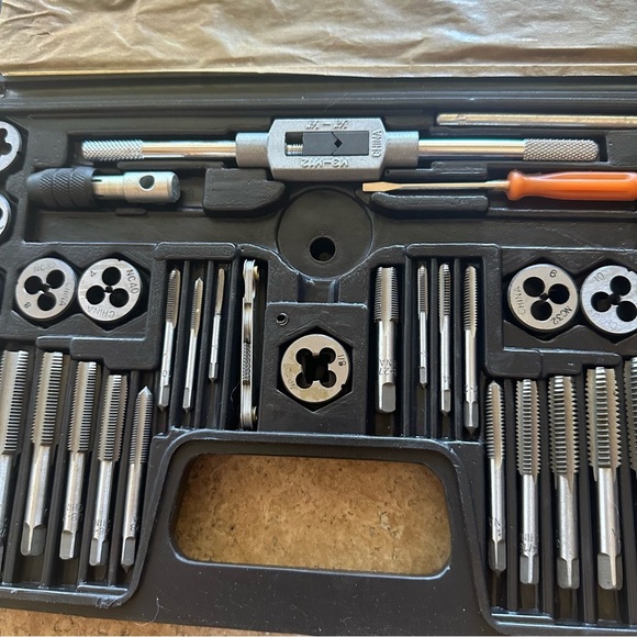 Two Tap and Die Sets – Metric & SAE – Complete & Partial – Thread Cutting Tools - Picture 2 of 9